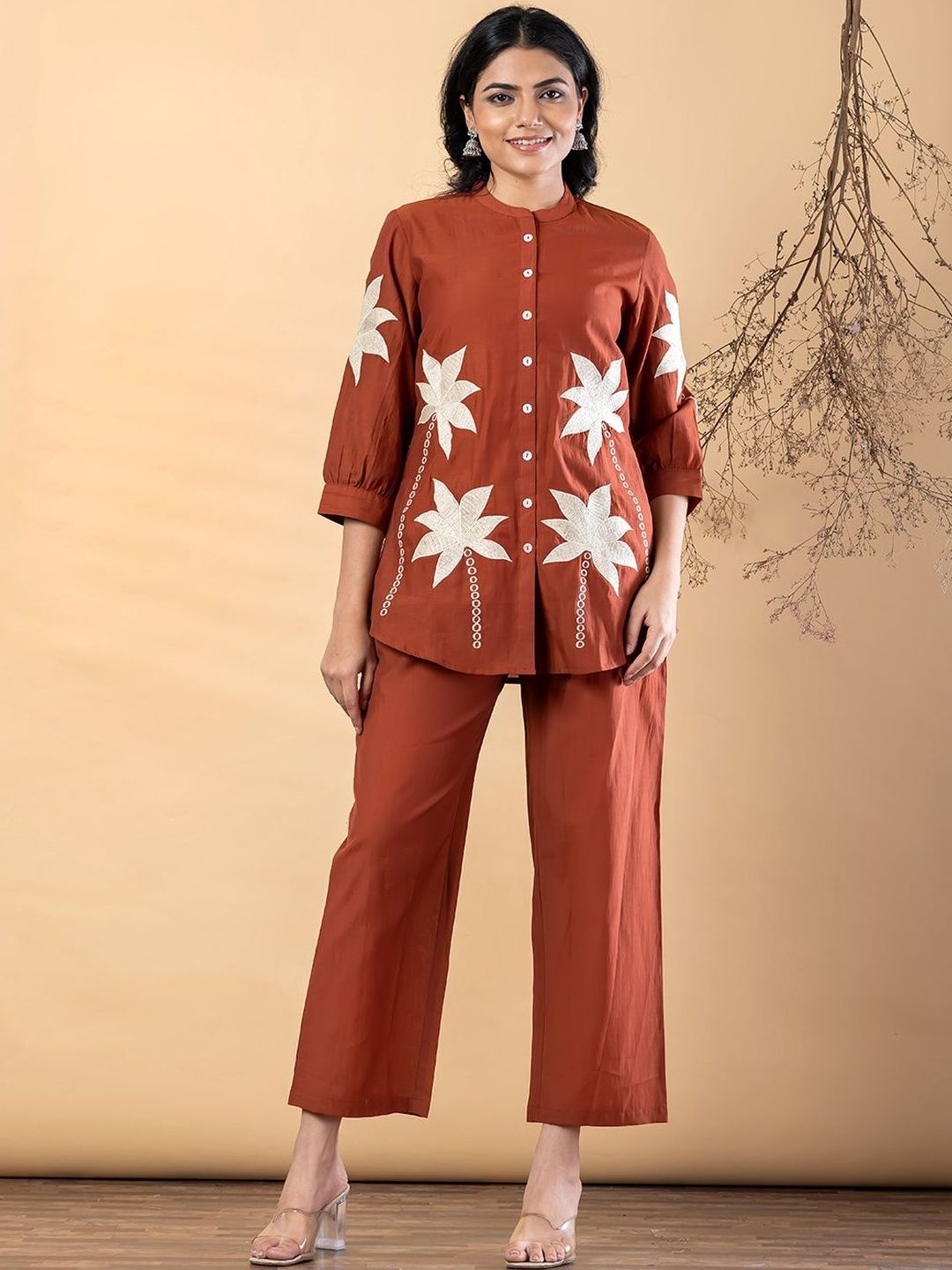 Women Regular Floral Embroidered Pure Silk Kurta with Trousers