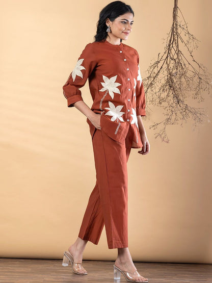 Women Regular Floral Embroidered Pure Silk Kurta with Trousers