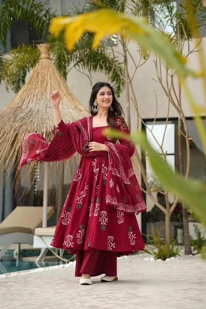 Women's Printed Anarkali Kurta Set with Dupatta Set
