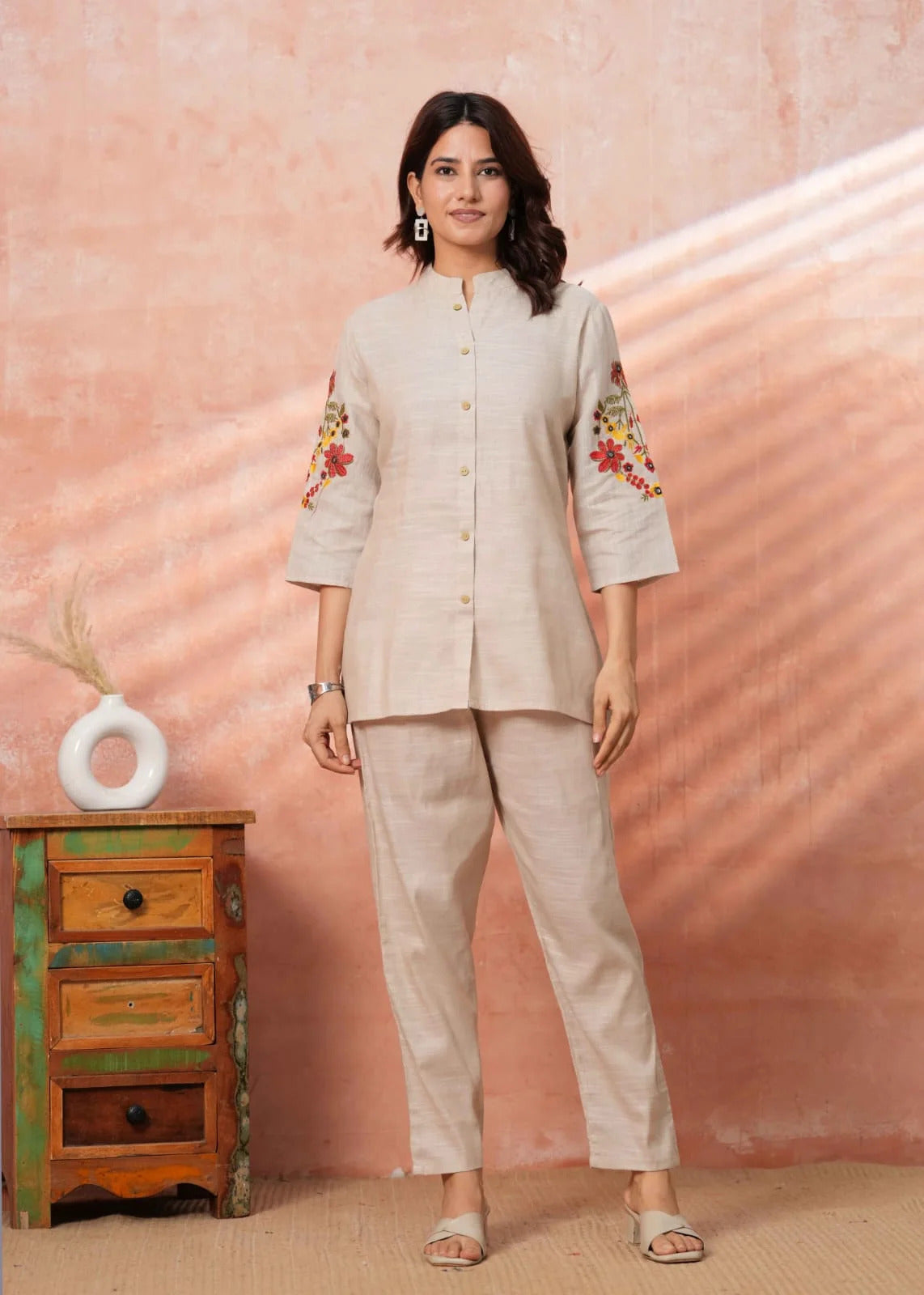 Women Floral Embroidered Pure Cotton Tunic with Trousers