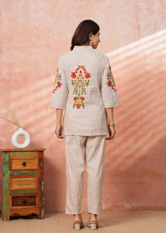 Women Floral Embroidered Pure Cotton Tunic with Trousers